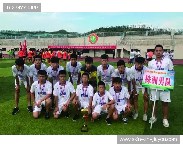 足球俱乐部完善未成年人保护与合同监管制度，足球俱乐部管理规定
